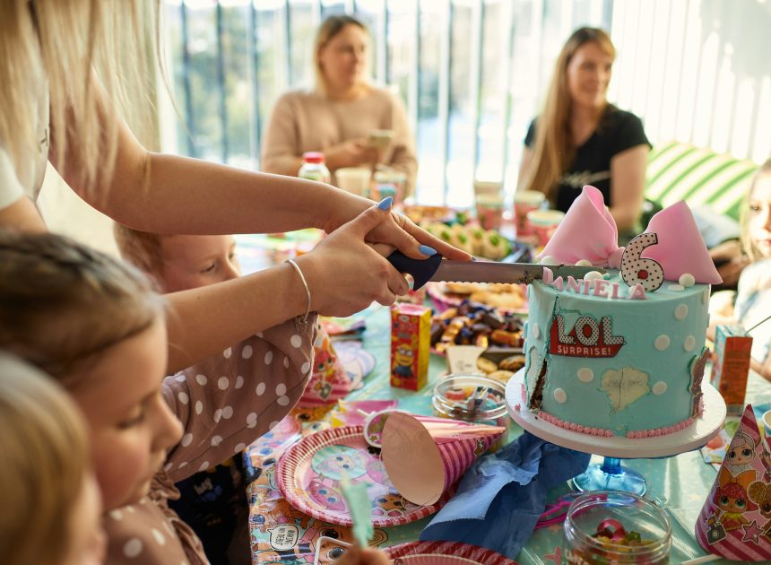 Regalo compleanno amica personalizzato: 10 idee speciali per emozionarla