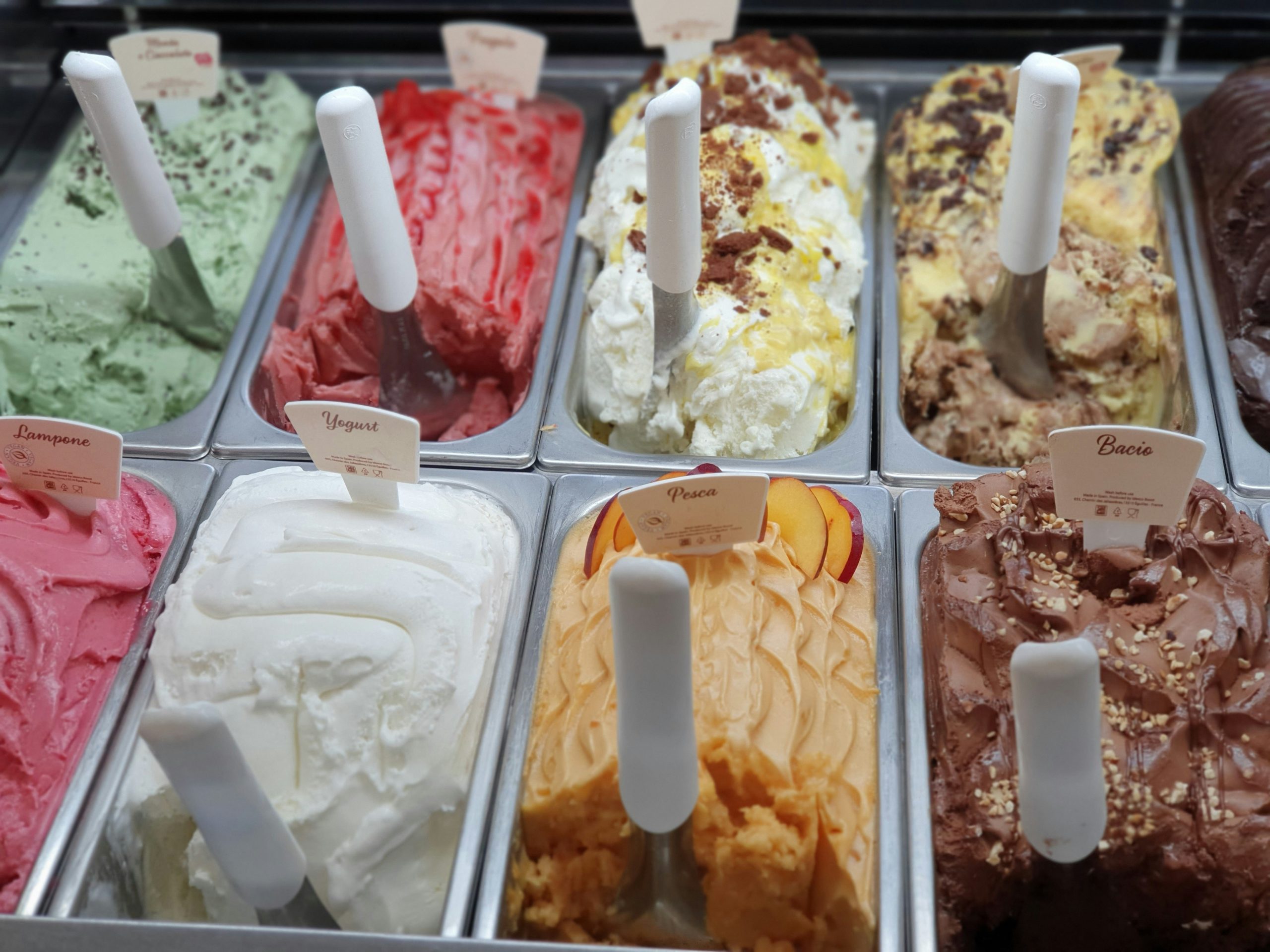 Come sopravvivere al caldo estivo: 5 cose da fare e 5 da non fare