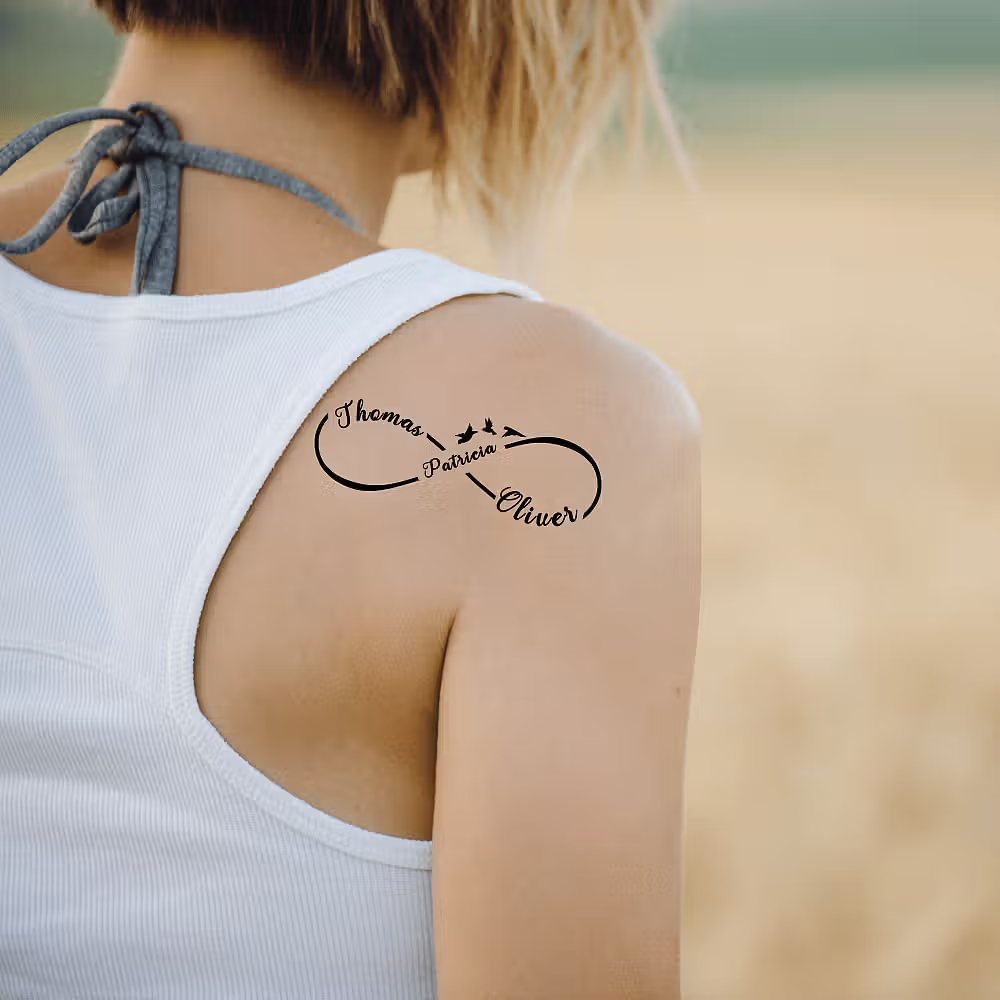 Celebrare i legami speciali: tatuaggi temporanei personalizzati per famiglia e amici
