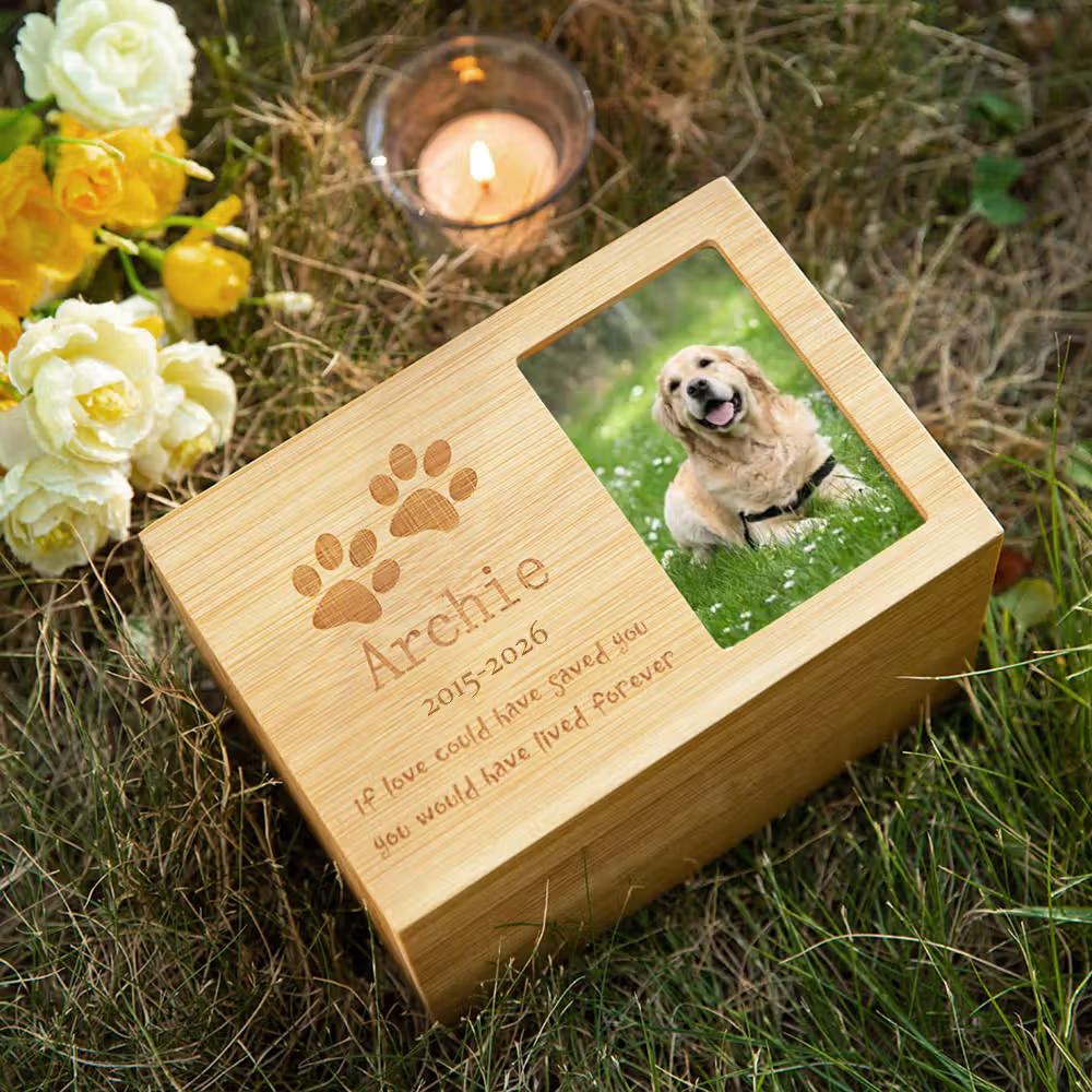 Un ricordo eterno: l’urna in legno personalizzata per animali domestici
