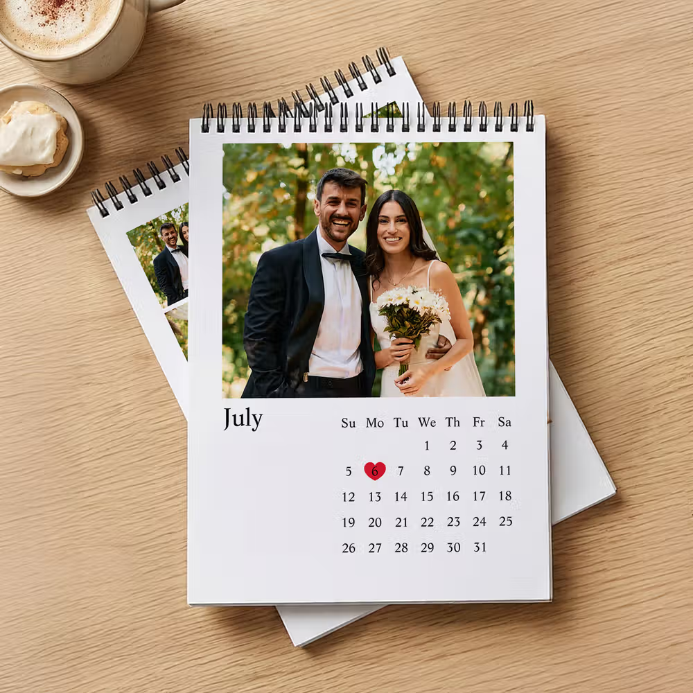 Calendario personalizzato con 12 foto per il 2026 e il 2027