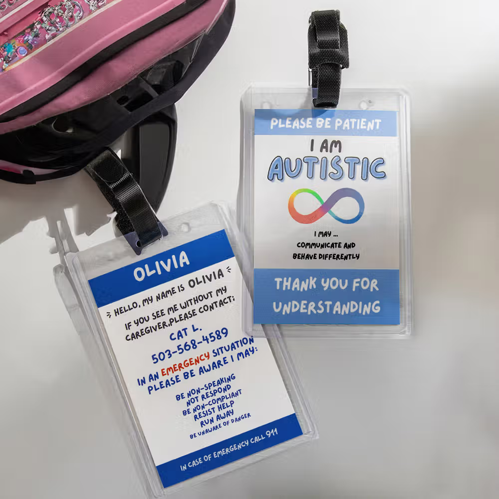 Carta d’identità personalizzata con nome e contatto d’emergenza per autismo