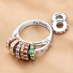 Anello personalizzato con pietra di nascita della famiglia per la mamma e la nonna