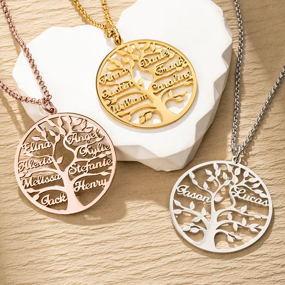 Collana con ciondolo dell’albero della vita personalizzato con nomi