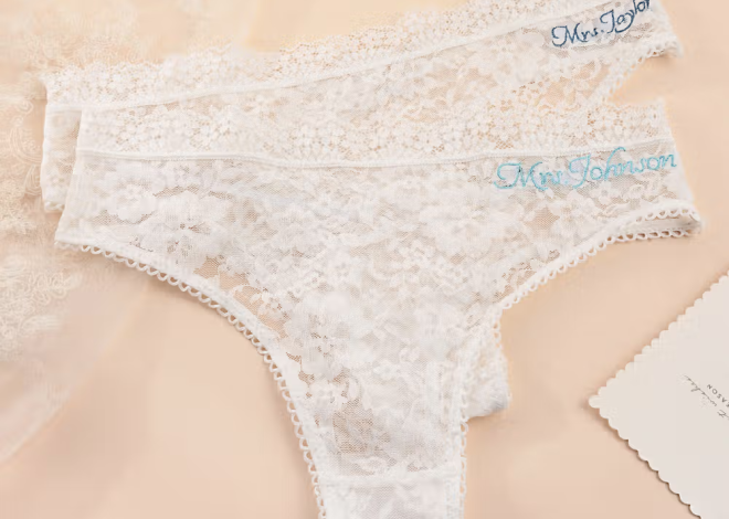Intimo sexy personalizzato della sposa in pizzo bianco